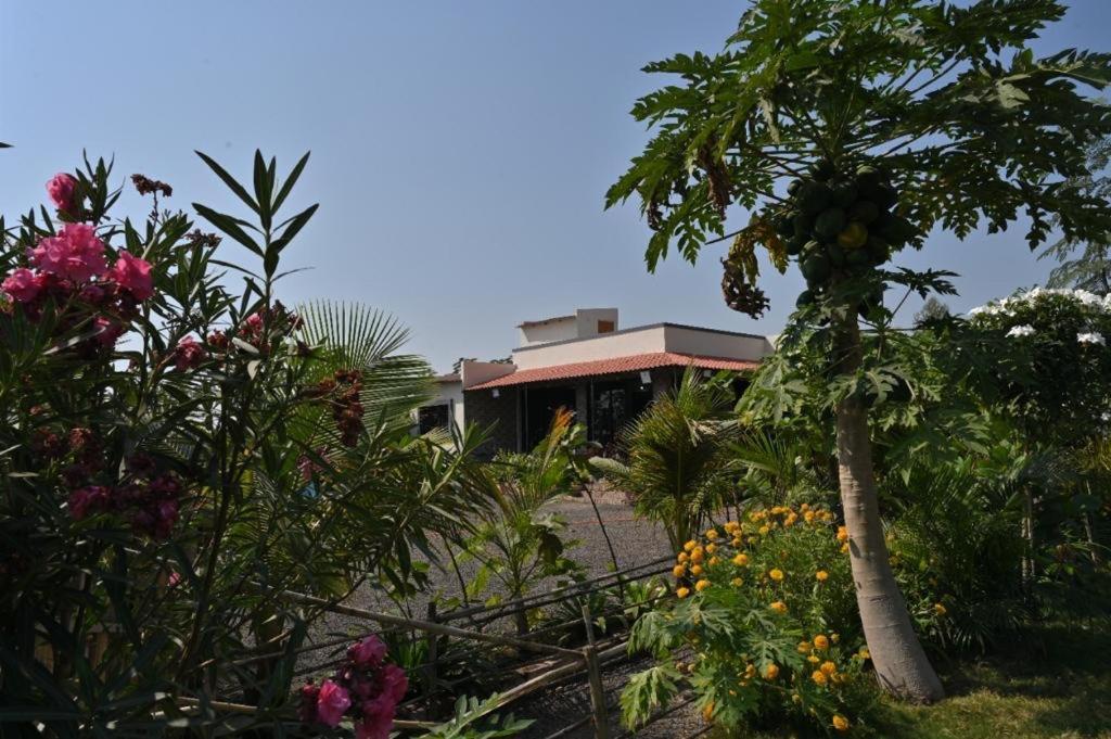 Apna Farmhouse - Private Villa With Pool & Play Area - Near Fort -15 Min To Ellora Caves Daulatabad 外观 照片