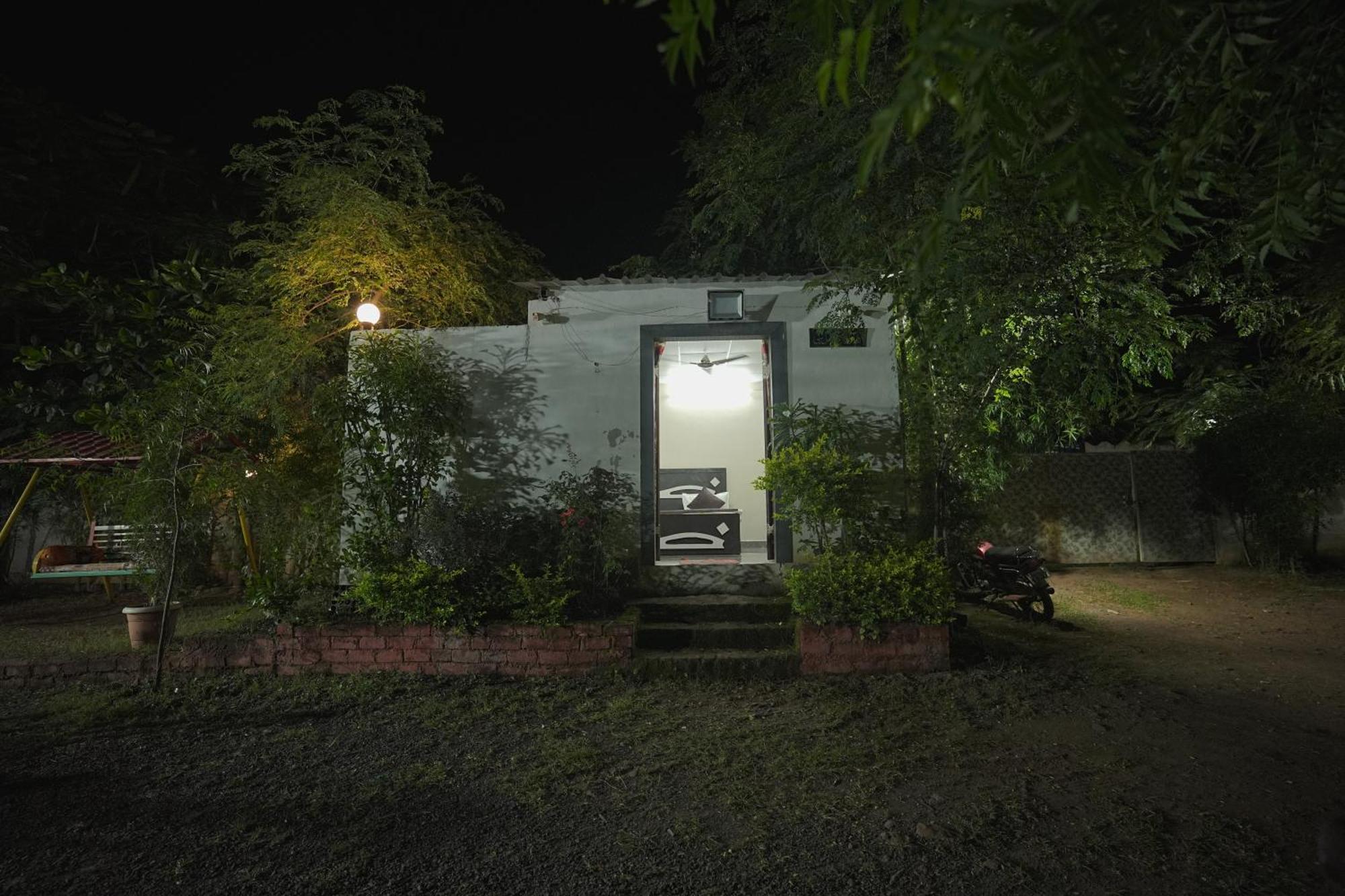 Apna Farmhouse - Private Villa With Pool & Play Area - Near Fort -15 Min To Ellora Caves Daulatabad 外观 照片